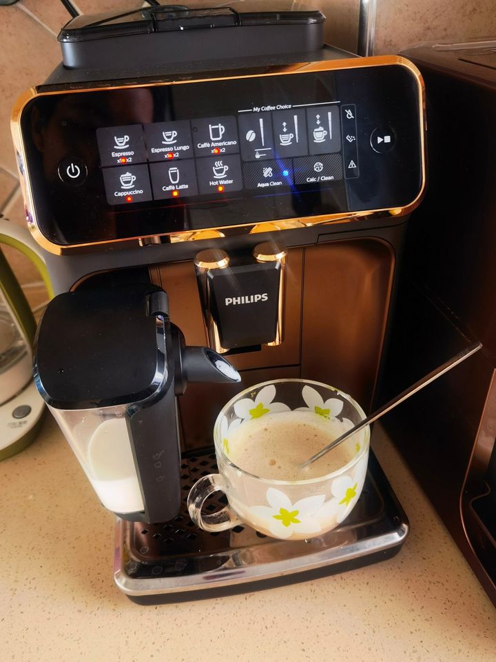 Philips EP3146 Fully Automatic Coffee Machine