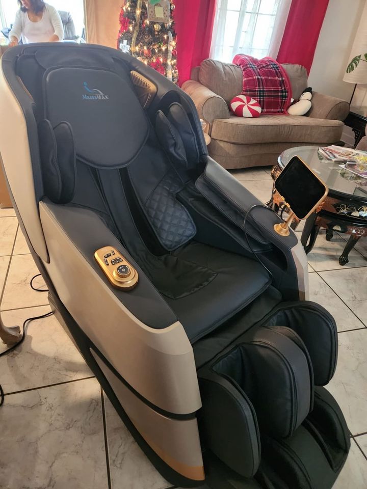 2023 4D Massage Chair, Full Body Shiatsu Recliner with Electric Extendable Footrest, Zero Gravity