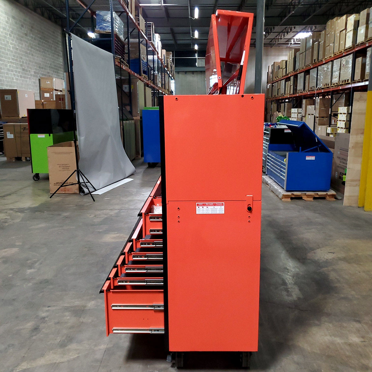 used toolboxScratch & Dent, Extreme Tools DX Series 72 x 21 Triple Bank Roller, Hutch & Side Locker Combo in Orange with Black