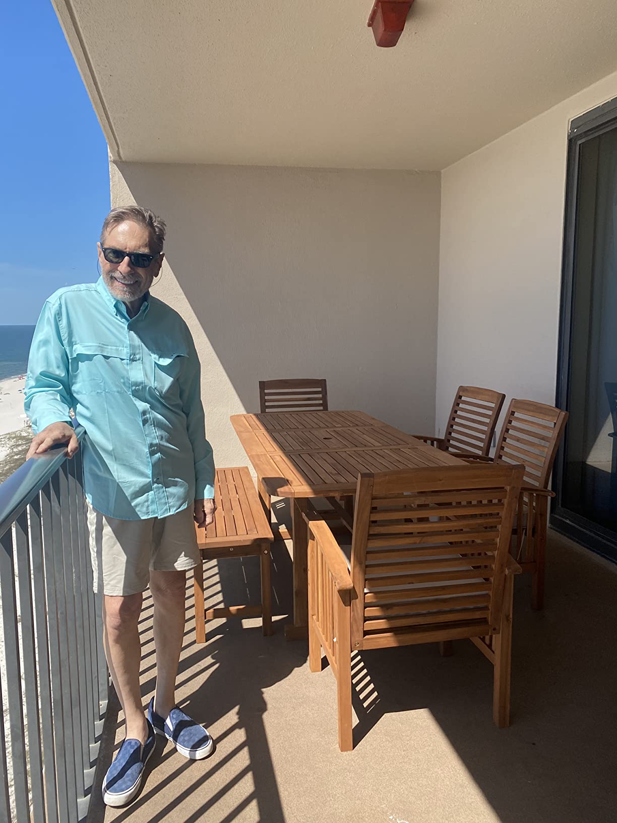 【Furniture】Maui Modern 6 Piece Solid Acacia Wood Slatted Outdoor Dining Set, Set of 6, Grey Wash