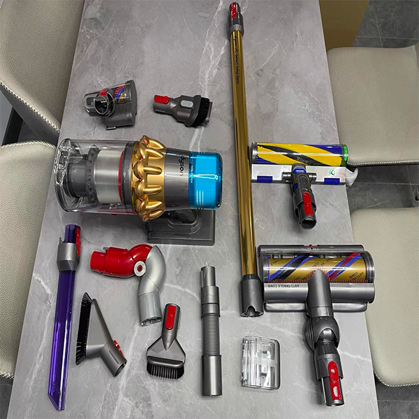 Dyson-V15 Detection Cordless Staubsauger – Gelb/Nickel