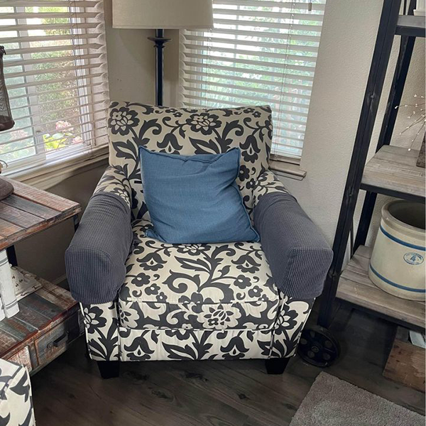 Christopher Knight Home Harrison Fabric Tufted Club Chair